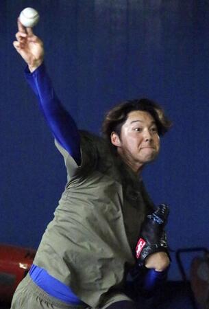 　広島県福山市で自主練習を公開した森原