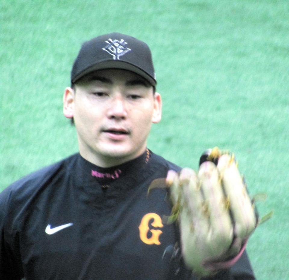 自主トレを行う丸