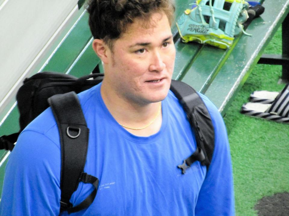 自主トレを公開したリチャード