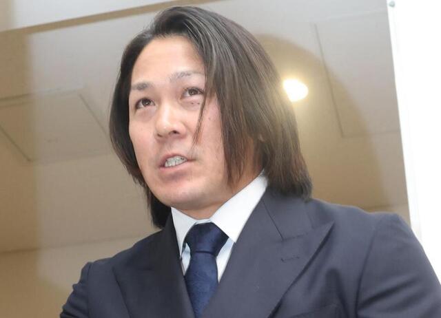 巨人・甲斐が髪バッサリ！襟足激変