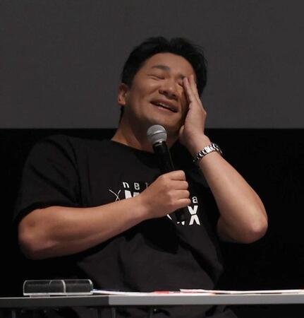 中山８Ｒの予想をはずした田中将（撮影・佐々木彰尚）