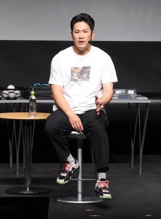 トークをする田中将（撮影・佐々木彰尚）