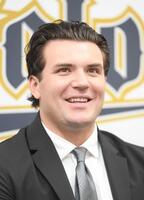 会見するボブ・シーモア（撮影・高部洋祐）