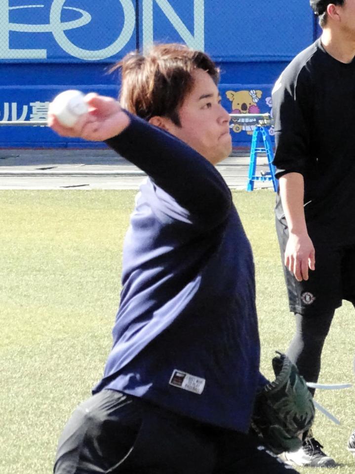 自主トレを公開した横山