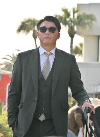 キャンプ地の宮崎に到着した坂本