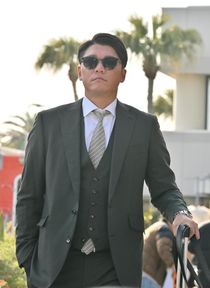 キャンプ地の宮崎に到着した坂本