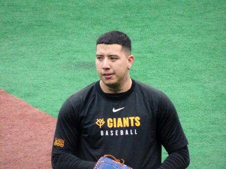 ジャイアンツ球場で練習する新助っ人・マタ