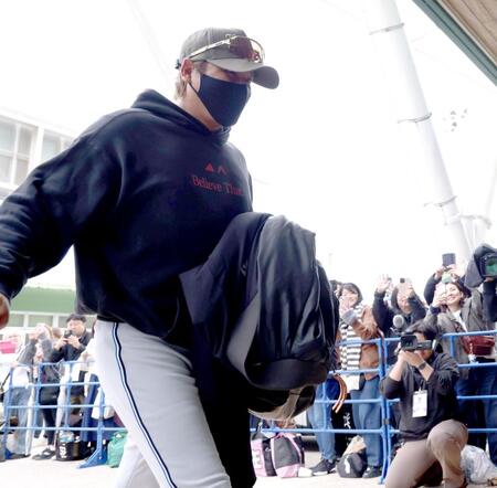 日本ハムが元中日の山本昌氏、山崎武司氏を臨時コーチで招聘　新庄監督が明かす「プライベートジェットを用意して来てもらおうかな」