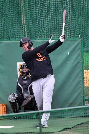 フリー打撃をするリチャード（撮影・佐藤厚）