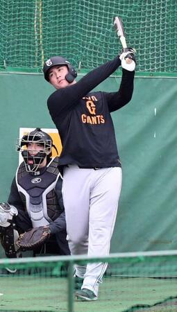 フリー打撃をするリチャード（撮影・佐藤厚）