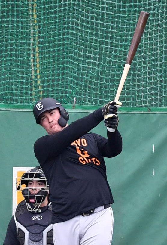 フリー打撃をするリチャード（撮影・佐藤厚）