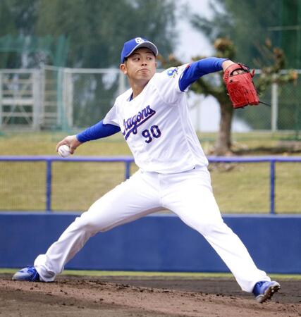 打撃投手を務める中日・松山