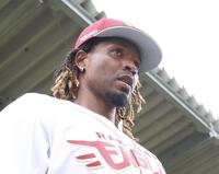 引き揚げるウレーニャ（撮影・佐々木彰尚）