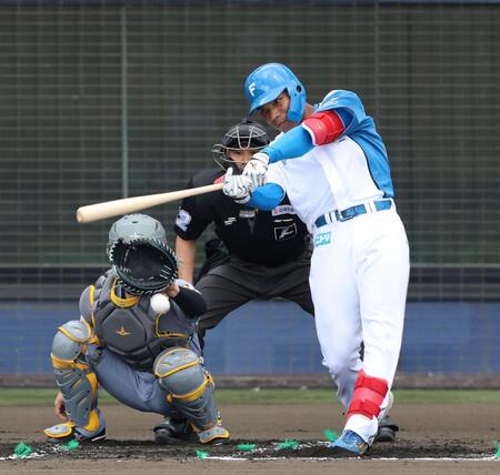 １回、遊内野安打を放つエドポロ（撮影・山口登）