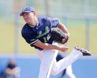 練習試合に先発する奥川