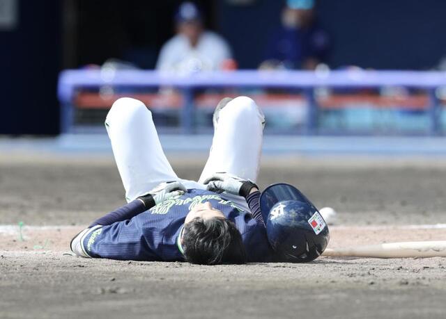 燕ドラ６位がまさかの頭部死球