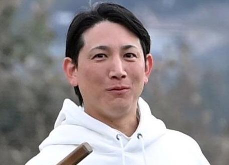 巨人 小林誠司が大城卓三の誕生日を祝福 2ショで際立つ体の大きさ