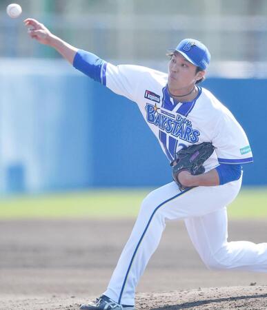 ロッテとの練習試合で力投する藤浪（撮影・開出牧）