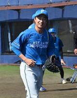 ３回１イニングを１安打無失点と好投した日本ハム・島本浩也＝エナジックスタジアム名護（撮影・持木克友）