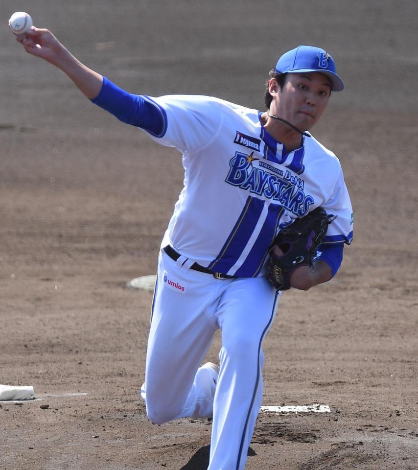 ロッテとの練習試合で力投する藤浪（撮影・開出牧）