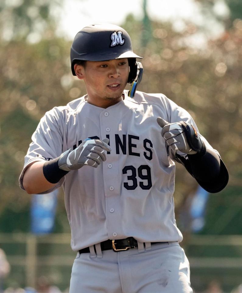 ＤｅＮＡとの練習試合で、安打を放った井上