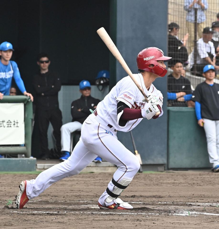 中前適時打を放つ宗山（撮影・持木克友）