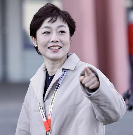 取材に訪れた有働由美子（撮影・伊藤笙子）