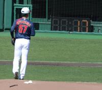 ピッチクロックを使ってライブＢＰを行う北山（撮影・金田祐二）