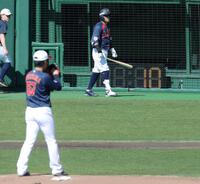 ピッチクロックを使ってライブＢＰをする北山（撮影・金田祐二）