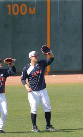 侍ジャパンが新布陣テスト　今合宿初めて佐藤輝明を右翼に、森下翔太をセンターに