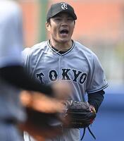 １回、上林を三振に仕留め雄たけびを上げる則本（撮影・開出牧）