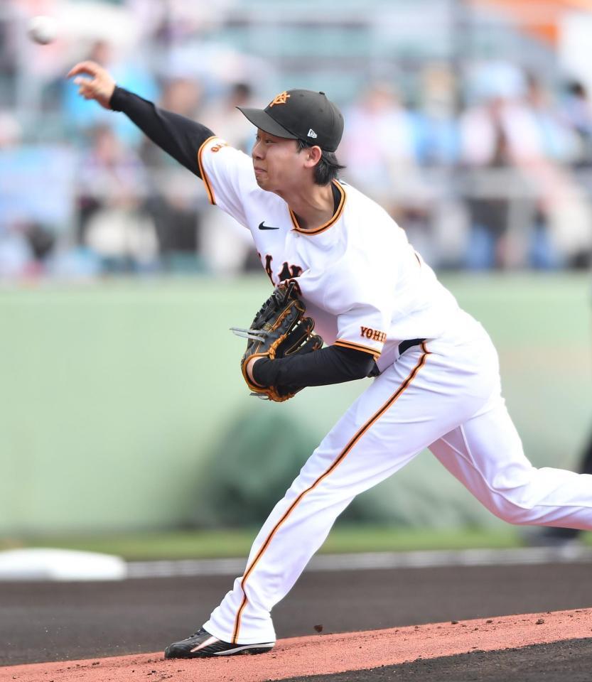 オープン戦の“開幕マウンド”で力投する山崎（撮影・開出牧）