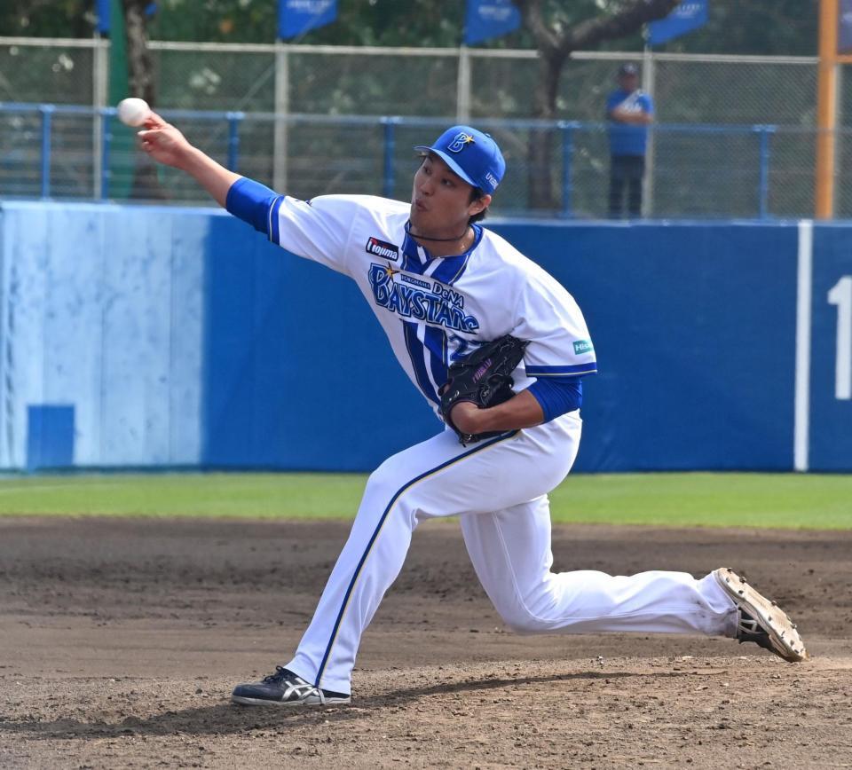 力投を見せる先発の藤浪（撮影・持木克友）