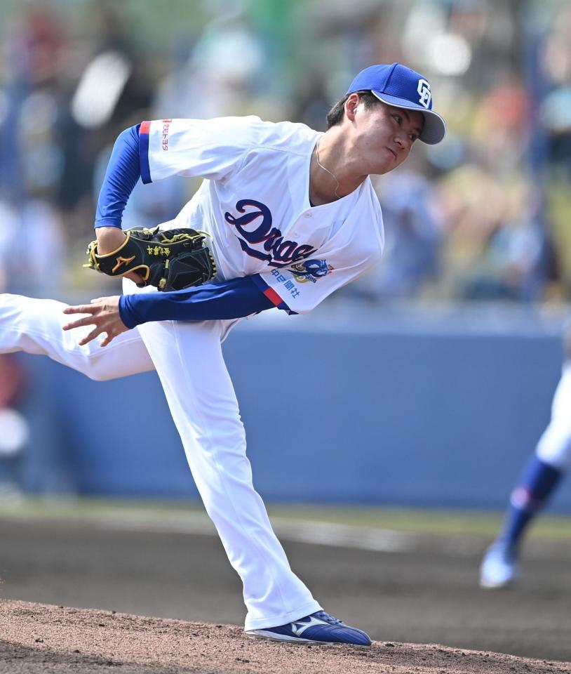 力投する金丸（撮影・開出牧）