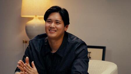 対談を行う大谷