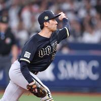 ３回から２番手で登板する田嶋（撮影・中田匡峻）