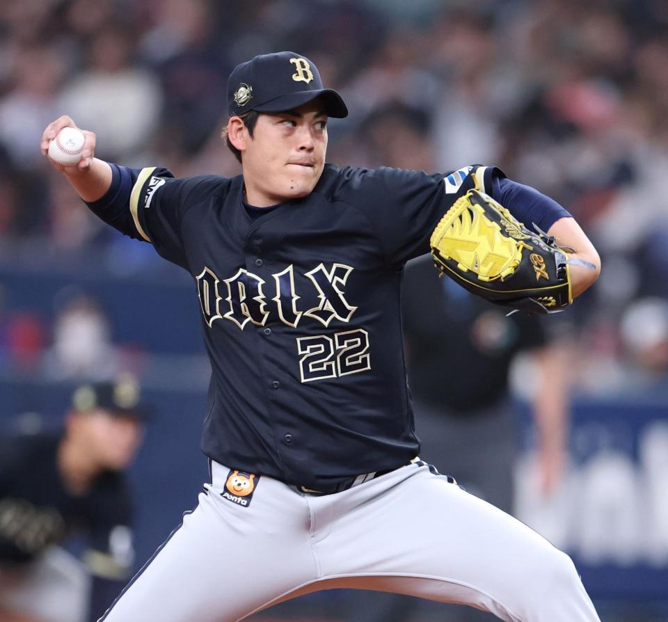 ５回から３番手で登板した九里（撮影・中田匡峻）