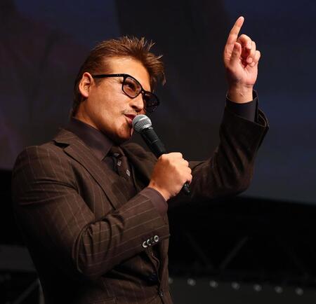 トークショーで今シーズンの抱負を語る新庄監督（撮影・中島達哉）