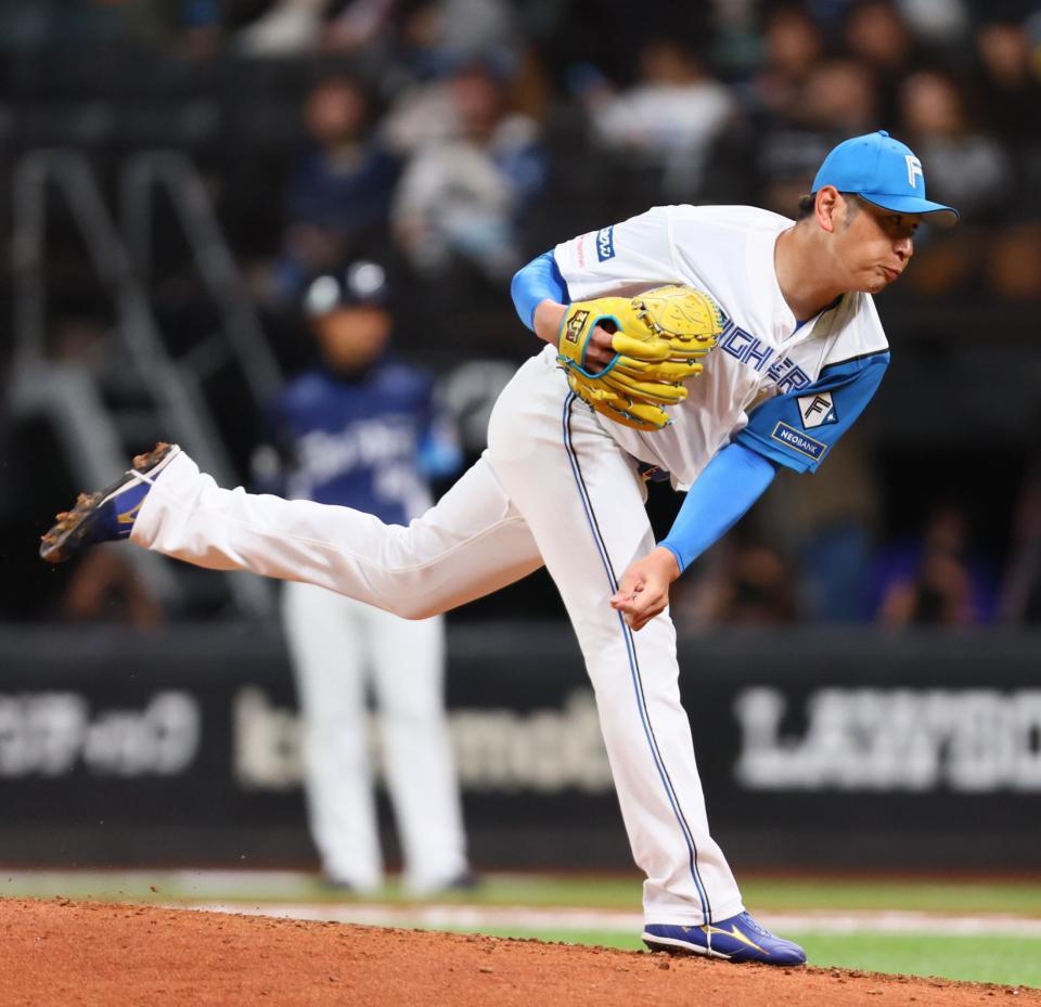 ６回から登板した加藤（撮影・中島達哉）