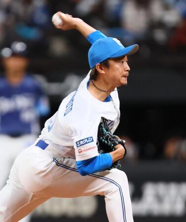 　８回から登板した島本（撮影・中島達哉）