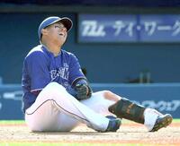 　藤浪から死球を受けた鵜飼