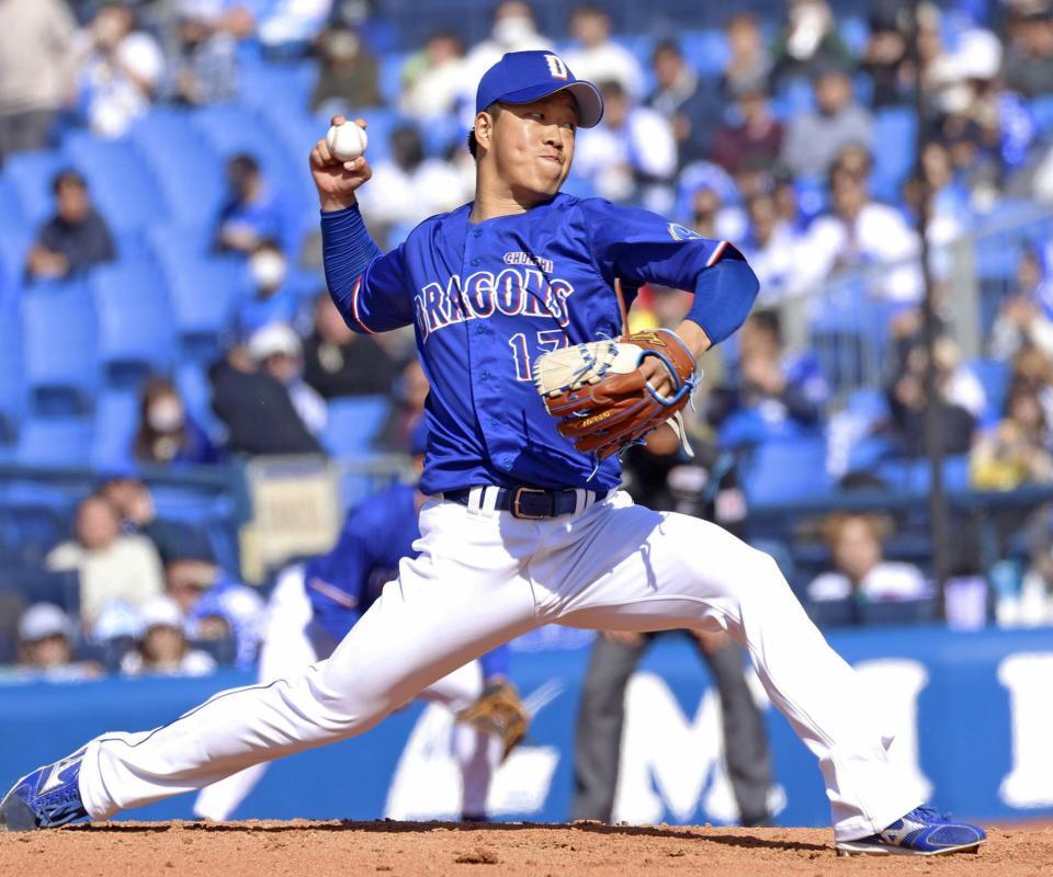 　先発し５回４失点だった中日・柳＝横浜