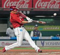 ６回、２ランを放つ浅村