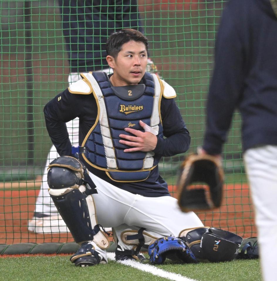 チームに合流し練習に汗を流す若月（撮影・飯室逸平）