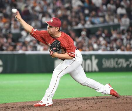 ８回に登板し、三者凡退に抑えた藤平（撮影・佐藤厚）