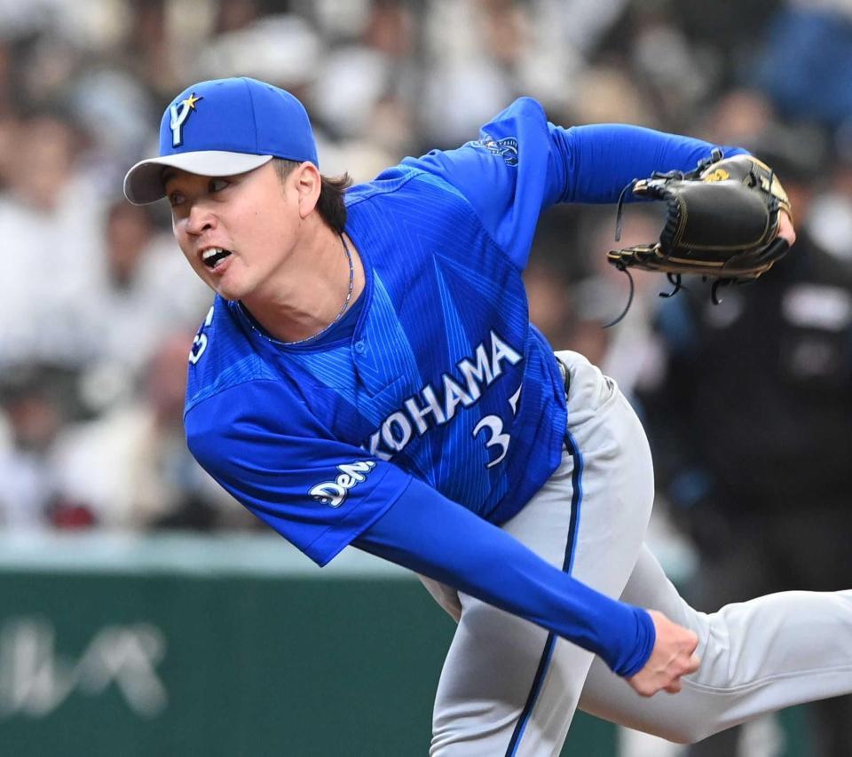 　力投する橋本（撮影・園田高夫）