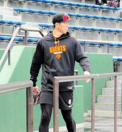 練習に向かう戸郷