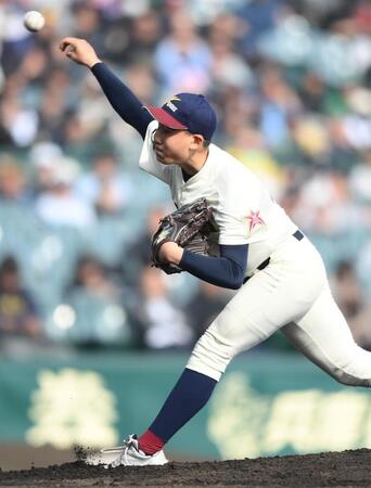 力投する八戸学院光星・岩崎賢成（撮影・開出牧）