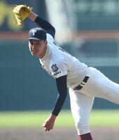 力投する大阪桐蔭・川本晴大（撮影・開出牧）