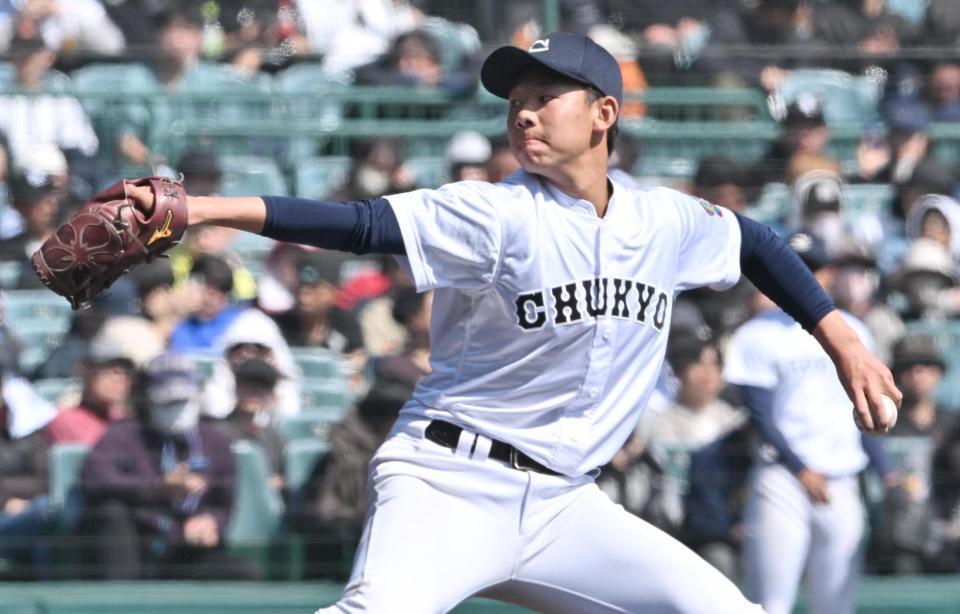 帝京戦に２番手で登板した中京大中京・太田